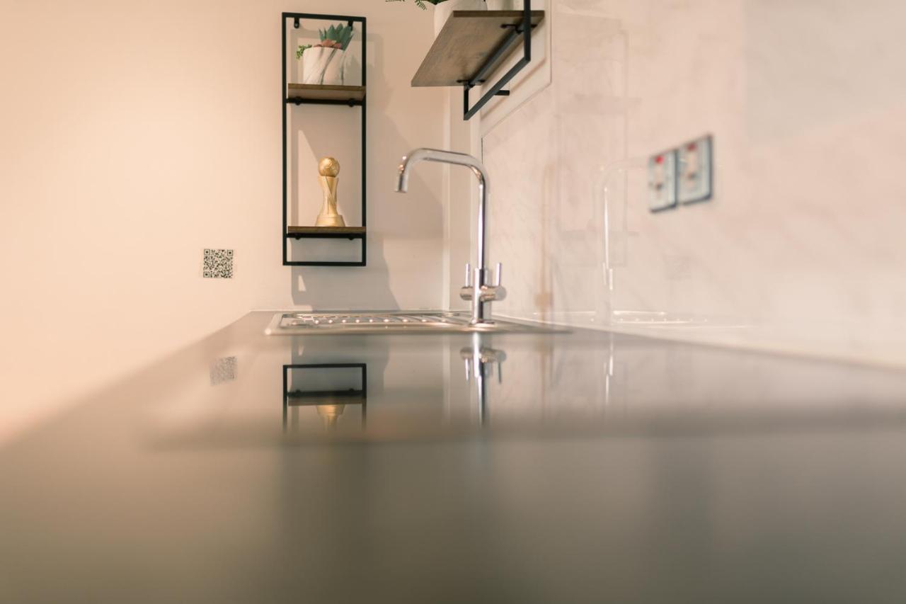 ליברפול Sidemersey Livings- Convenient And Central 2-Bedroom Haven In L1 מראה חיצוני תמונה