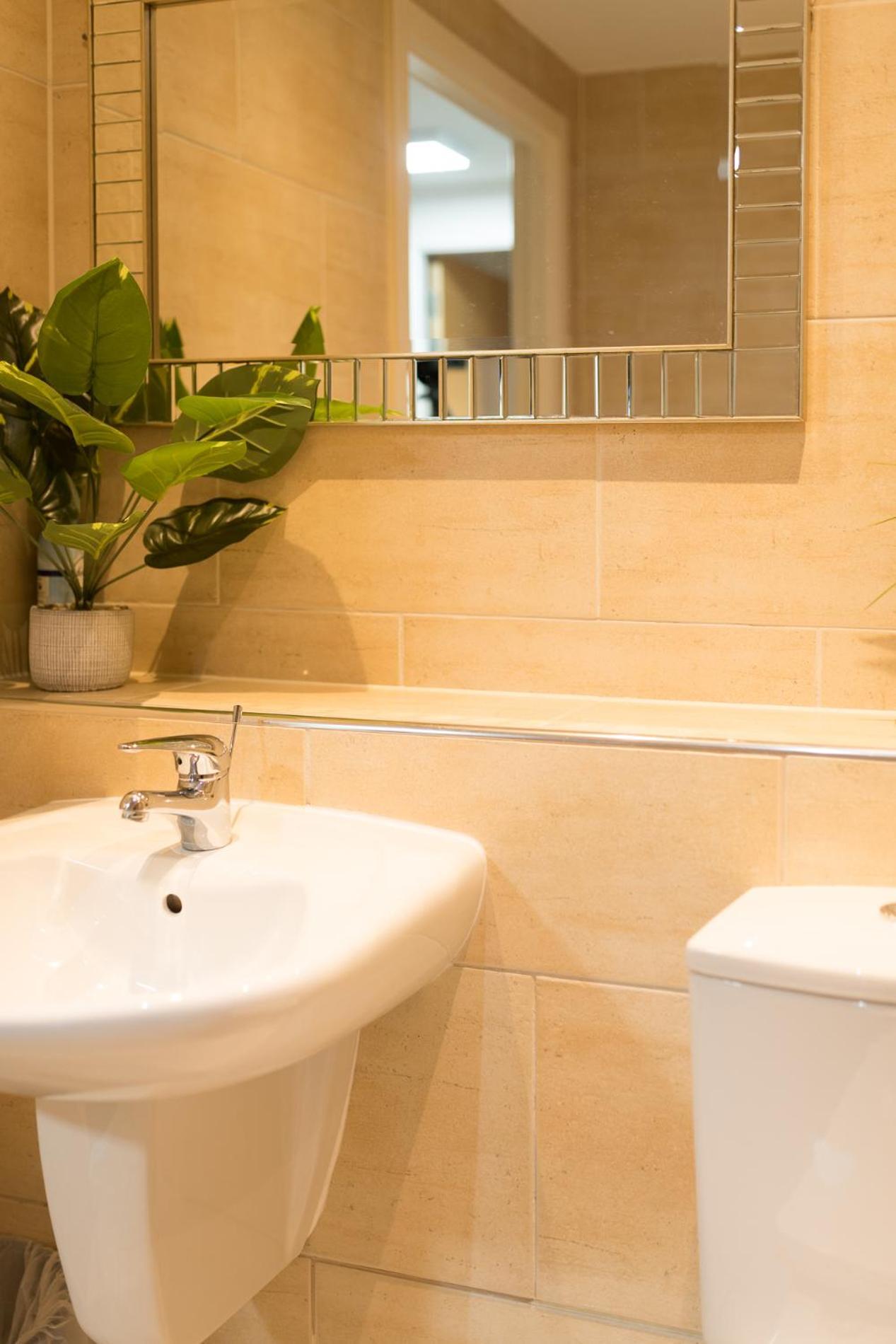 ליברפול Sidemersey Livings- Convenient And Central 2-Bedroom Haven In L1 מראה חיצוני תמונה