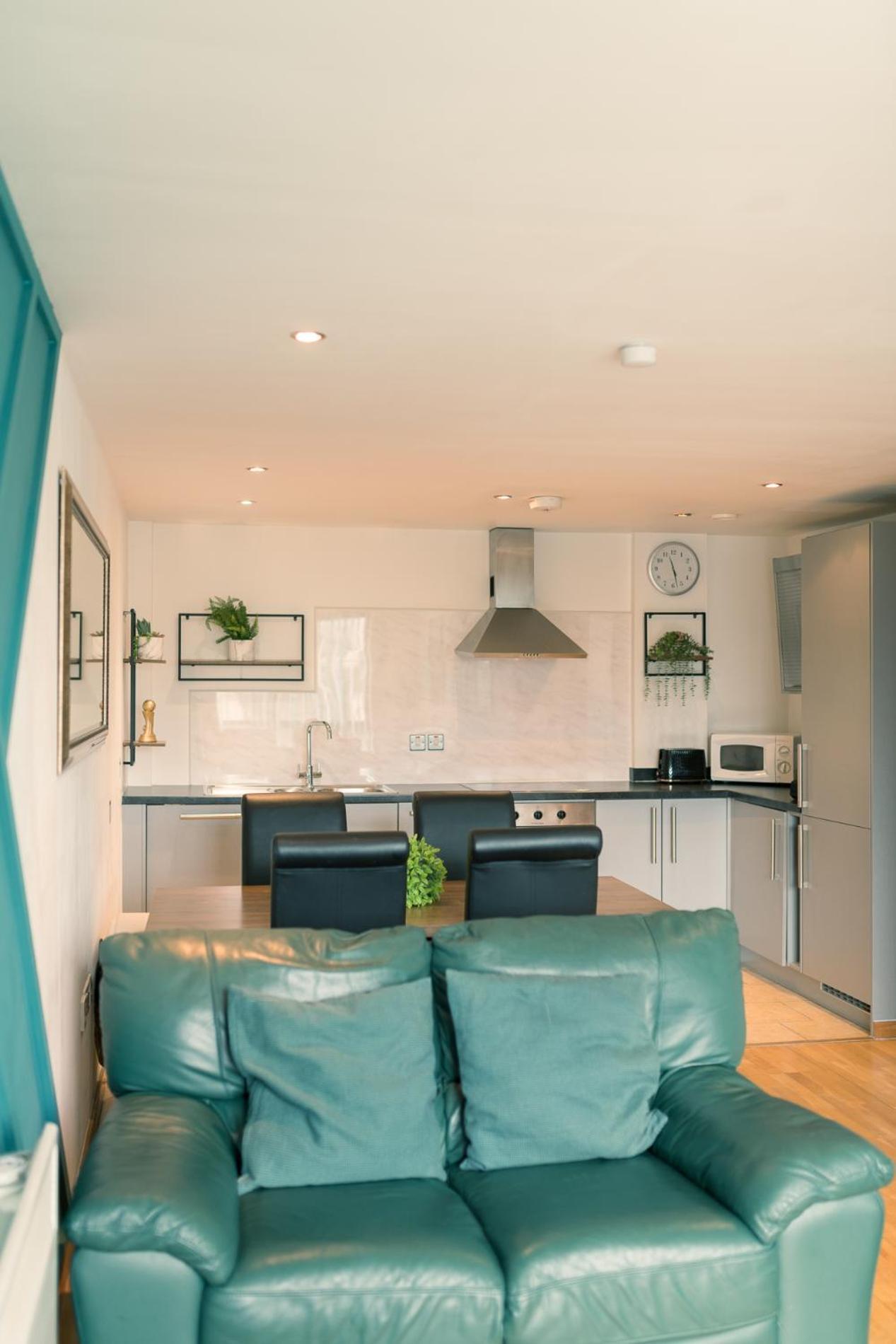 ליברפול Sidemersey Livings- Convenient And Central 2-Bedroom Haven In L1 מראה חיצוני תמונה